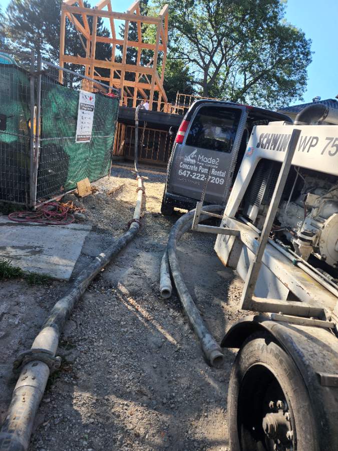 Concrete Pump Trucks in Toronto